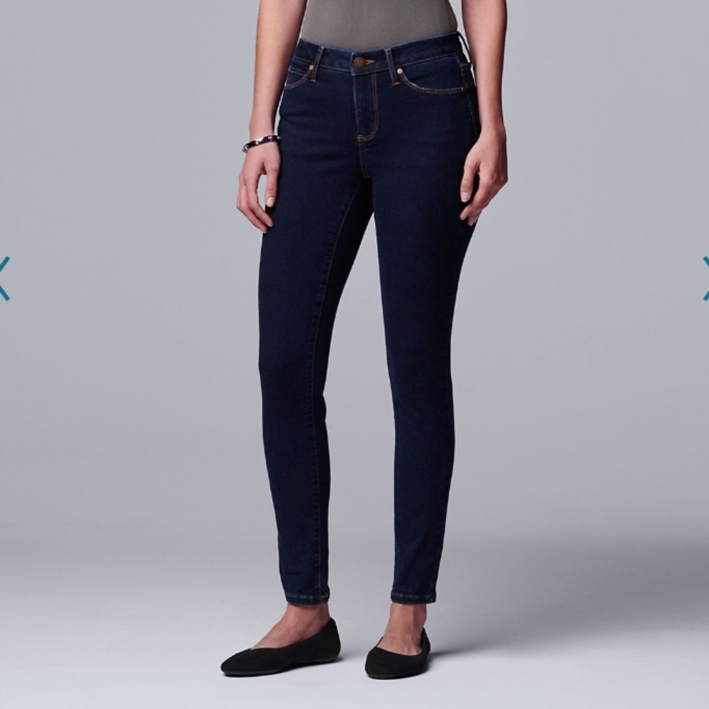 Simply Vera dark wash med rise stretch skinny jeans Sz 8